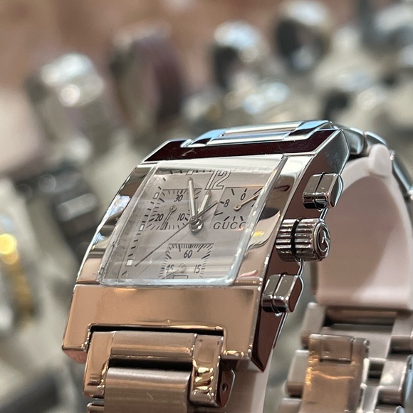 GUCCI Watch 7700 Series Silver Chronograph Date Men's Timepiece Watch - Picture 7 of 7